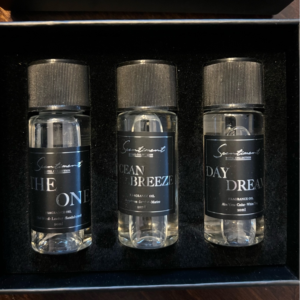 NWT // Scentiment Black Diffuser with Fragrance Oils - Picture 4 of 6